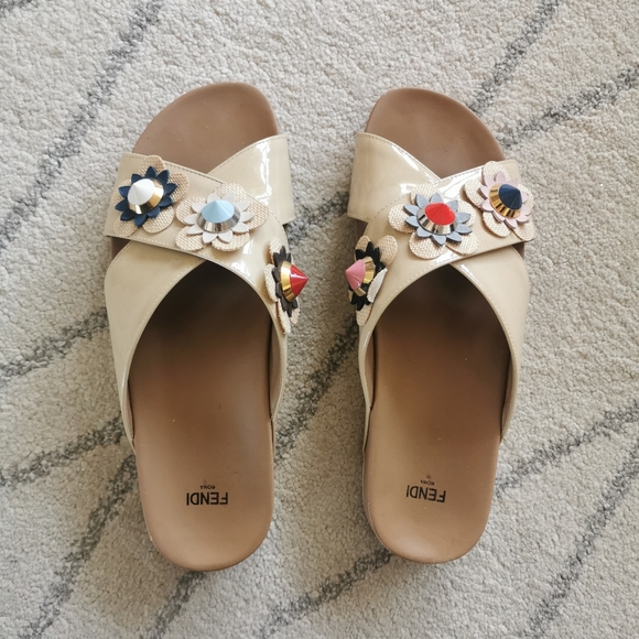 FENDI Flowerland Patent Leather Slides - Picture 2 of 3